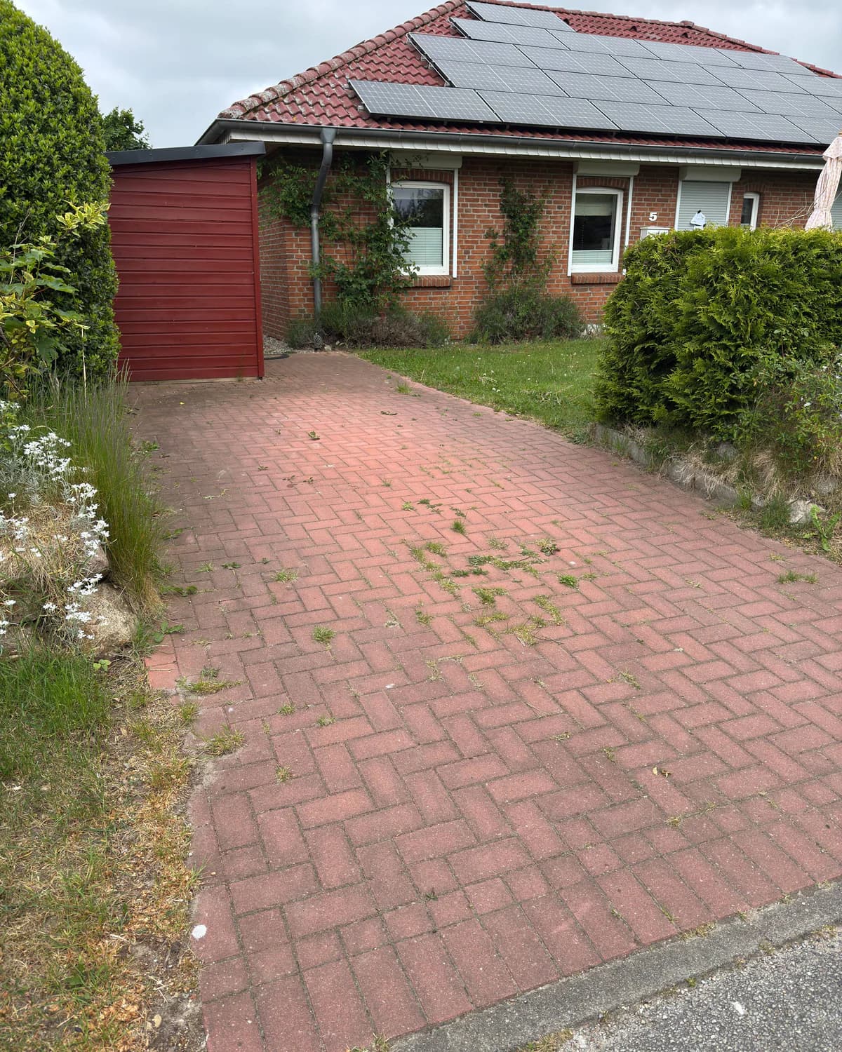 Auffahrt in Ladelund vor der Aufbereitung