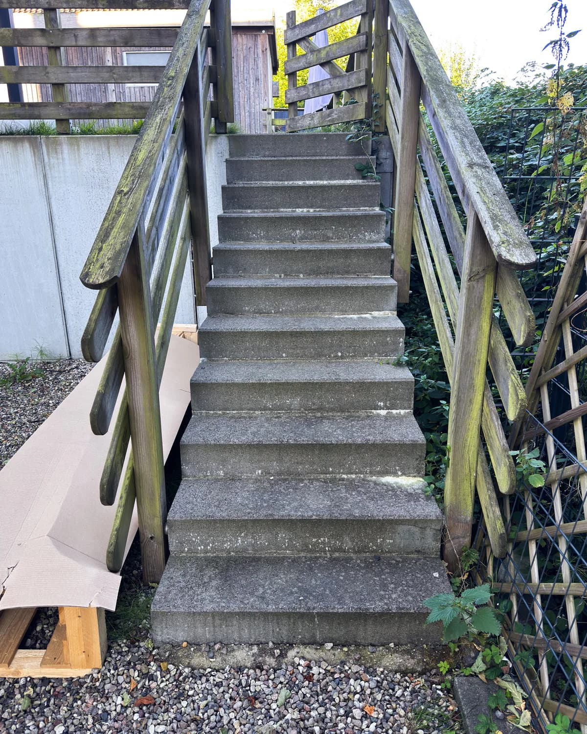 Treppe in Kiel vor der Aufbereitung