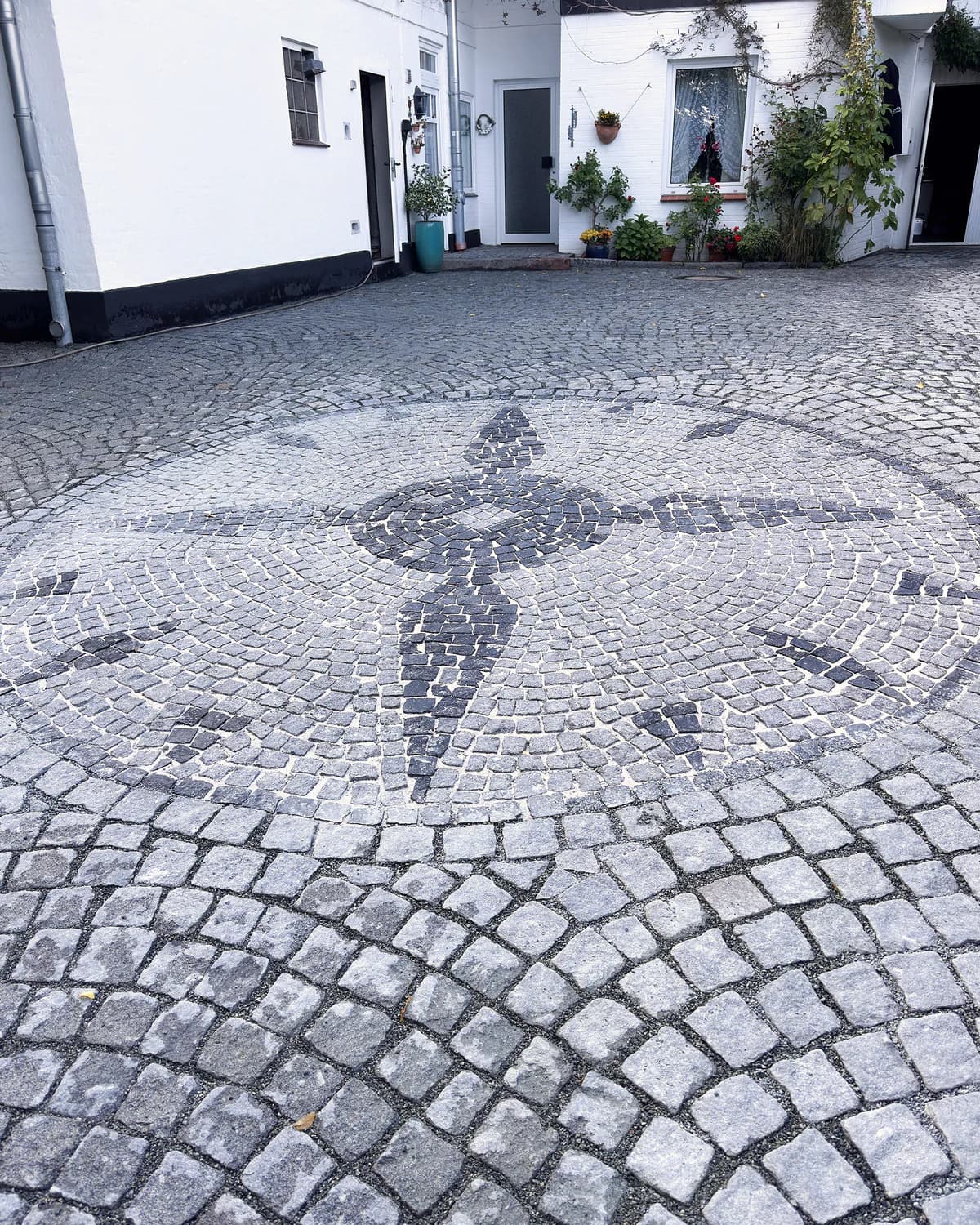 Auffahrt in Eckernförde nach der Aufbereitung